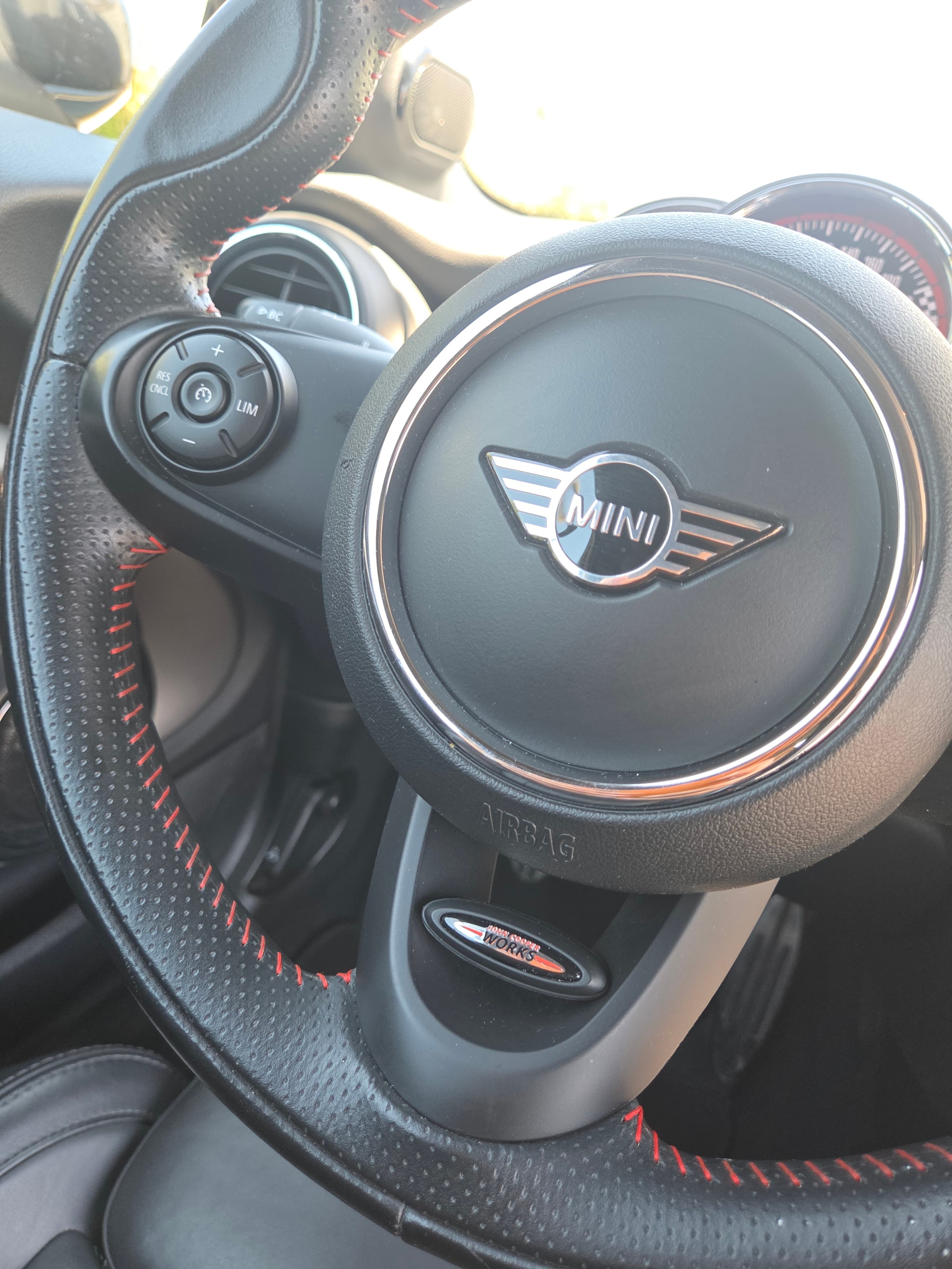 MINI Cabrio JCW - foto 25